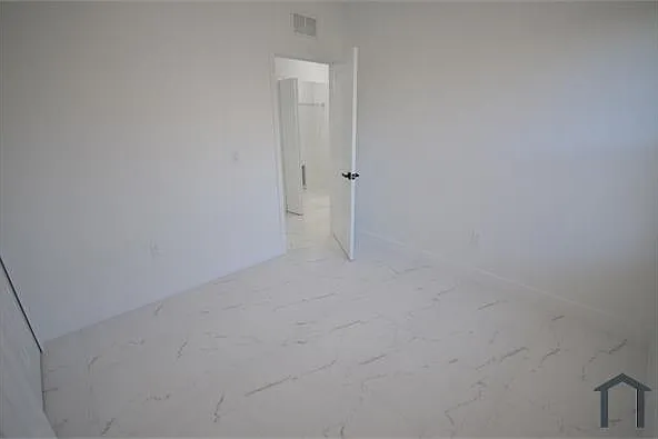 2132 Barker Blvd — Photo 11