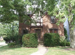 1279 Cleveland Heights Blvd, Cleveland Heights, OH 44121