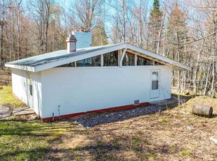 57801 Lakeshore Dr, Calumet, MI 49913