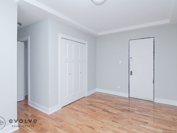 2nd image of 2900 N Mildred Ave #2908T1