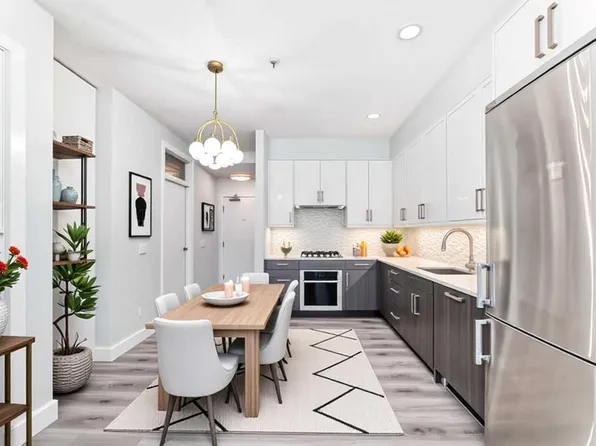 1521 N 26th Ave SW #105, Calgary, AB T2T 1C4