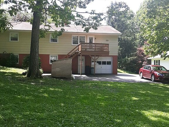 2nd image of 521 Hill St