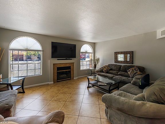 5th image of 7624 Allerton Ave