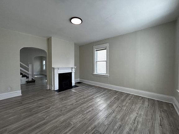 3rd image of 739 Villa STREET