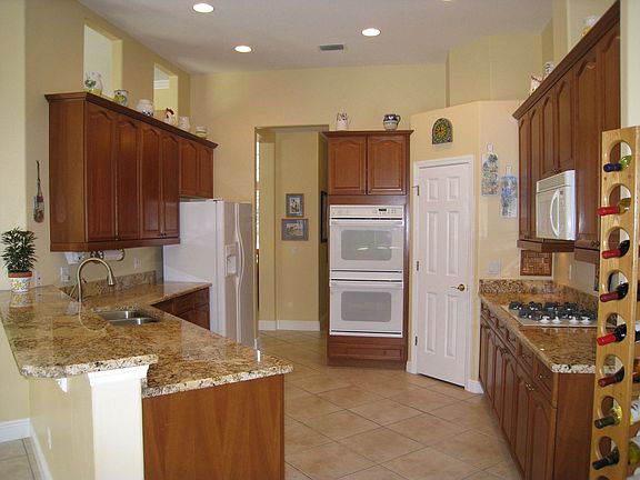 3rd image of 3328 Oakmont Ter