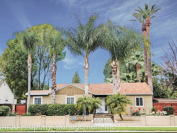 3rd image of 22039 Victory Blvd