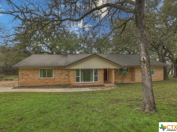 2 Tanglewood Trl, San Marcos, TX 78666