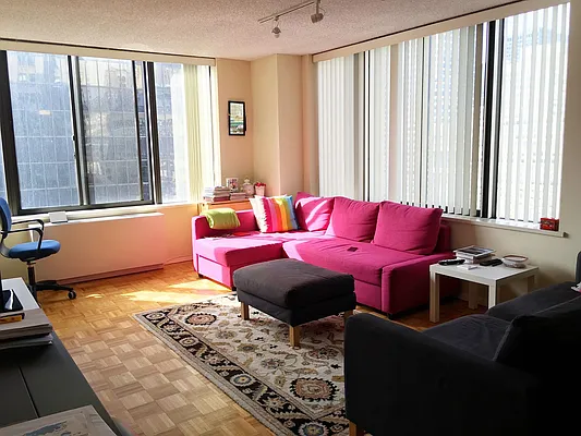 Rented by Renetta Real Estate | media 52