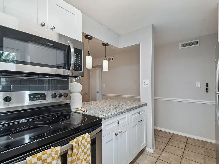 Great Location - SOUTH TAMPA - SOHO / Hyde Park Area — Photo 9