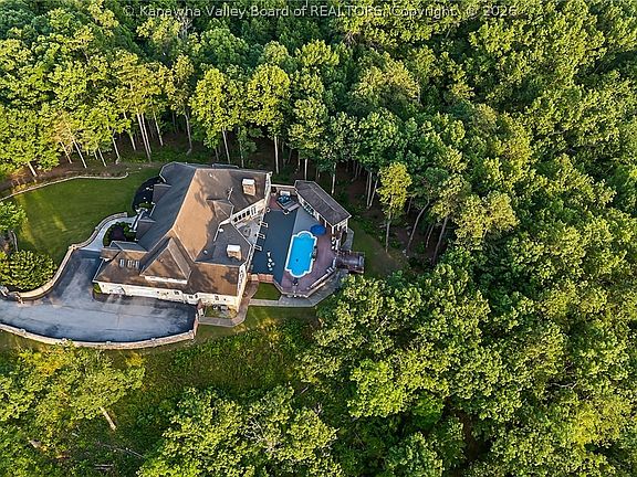 4th image of 108 Graff Ln