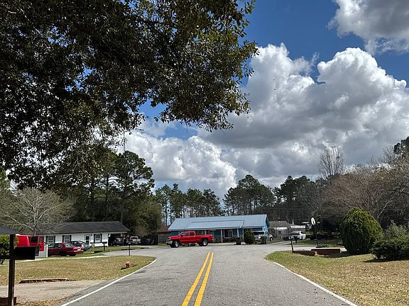 5th image of 930 Greenbriar Trl