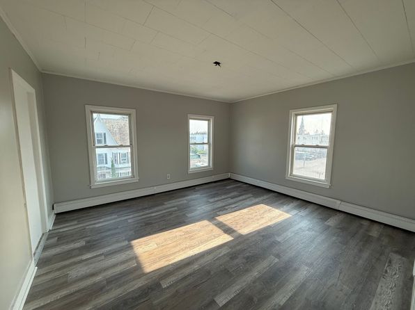 312-314 Lake Ave #314-3