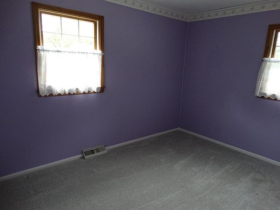 4th image of 404 Lynhurst Ave