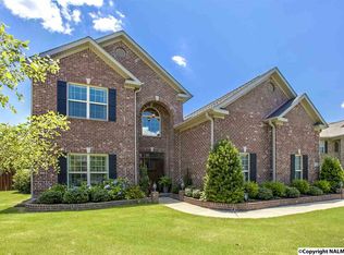 7056 Jacks Creek Ln, Owens Cross Roads, AL 35763