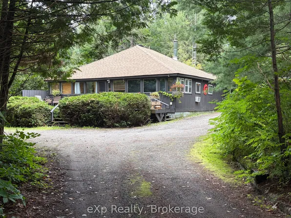 1116 Springdale Park Rd, Bracebridge, ON P1L 1W9
