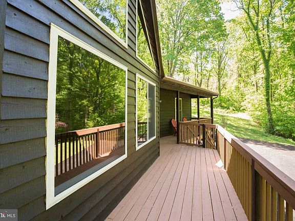 3rd image of 184 Apple Jack Cir