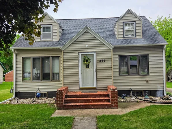 327 2nd St SW, Clara City, MN 56222