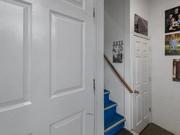 5008 NW Radial Hwy #2 — Photo 9