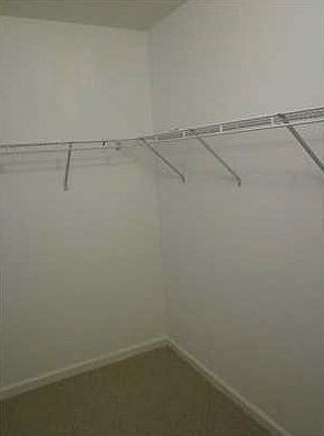 1st image of 519 E Sheridan St #2032