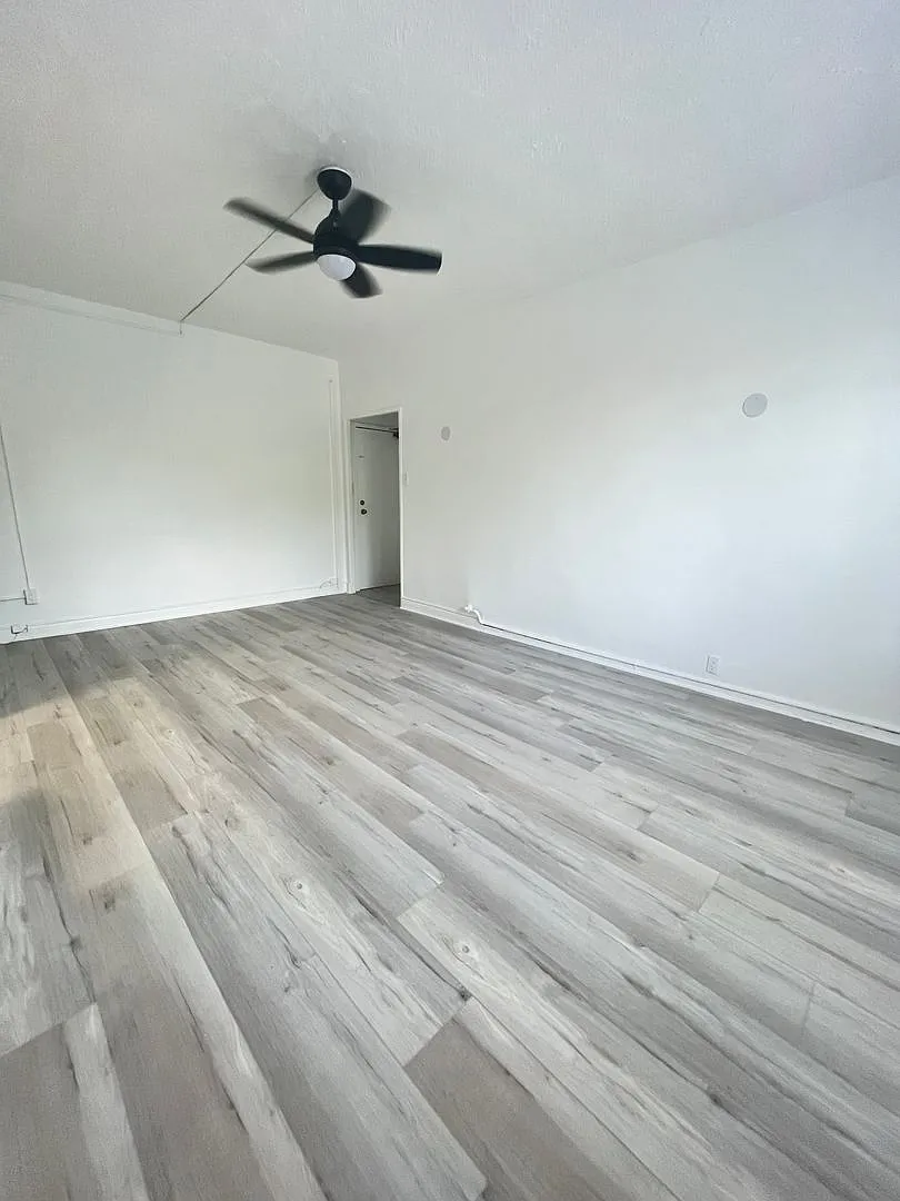 Gramercy Tower LLC — Photo 3