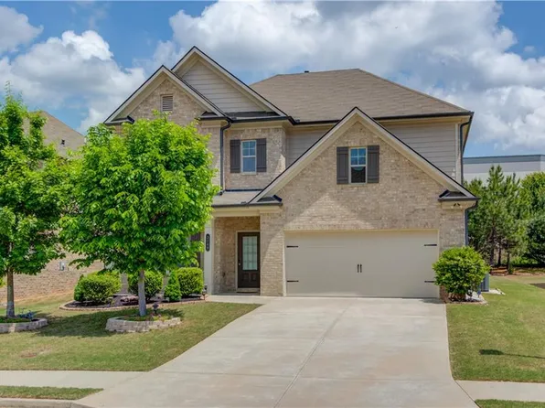 3049 Ivy Crossing Dr, Buford, GA 30519