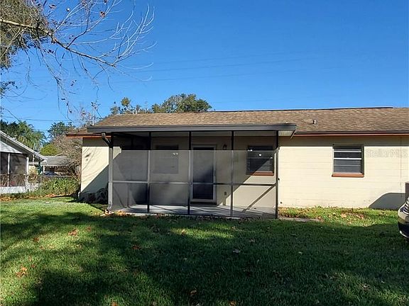 3rd image of 37306 Vista Dr