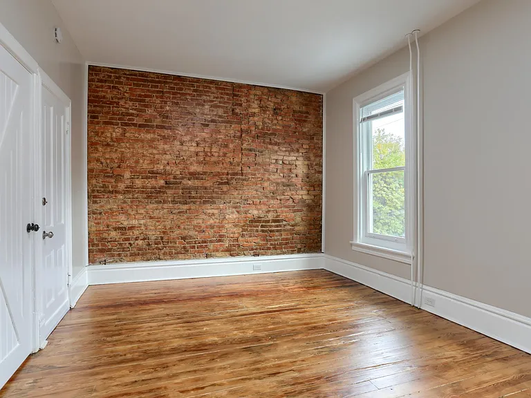 1526 Green St #2 — Photo 16