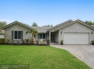 8852 NW 56th St, Coral Springs, FL 33067