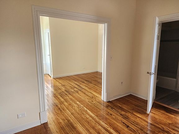 2nd image of 319 Foxhall Ave #2A