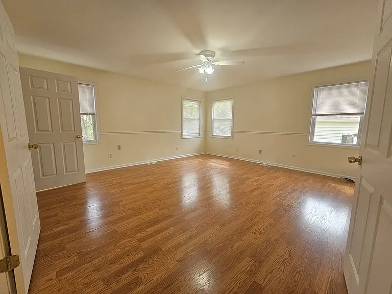 1133 Leland Cir — Photo 18