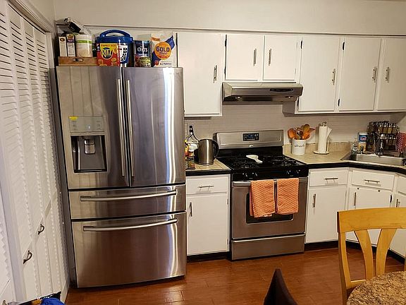 Large kitchen/ with laundry area