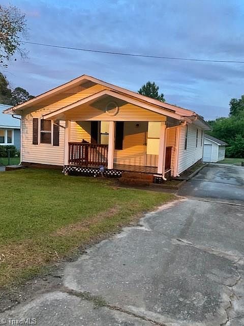 1st image of 803 Garrett St