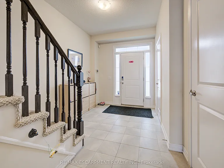 3352 Stalybridge Dr — Photo 5
