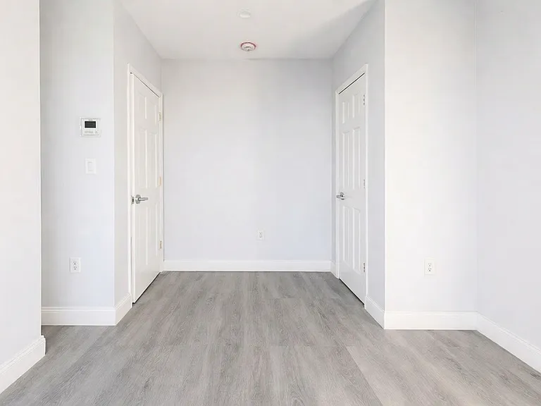 142 Huron St #5A — Photo 5