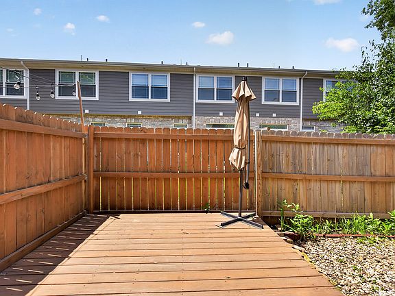 2nd image of 1 W Boulder Ct APT 1B