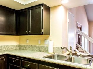 78 Town And Country Rd, Pomona, CA 91766