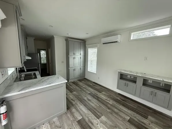 Rails End MH & RV Resort