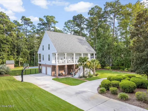 6111 Leeward Lane, Wilmington, NC 28409