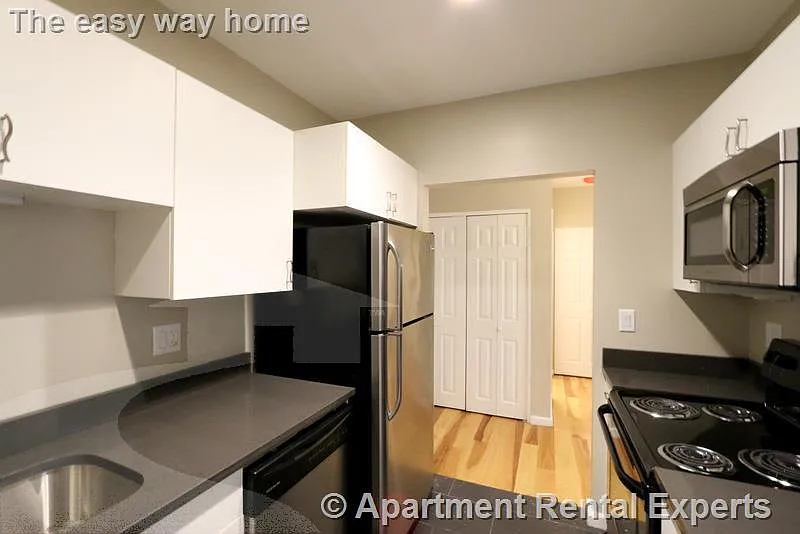 2 bed, 800 sqft, $3,700 — Photo 4