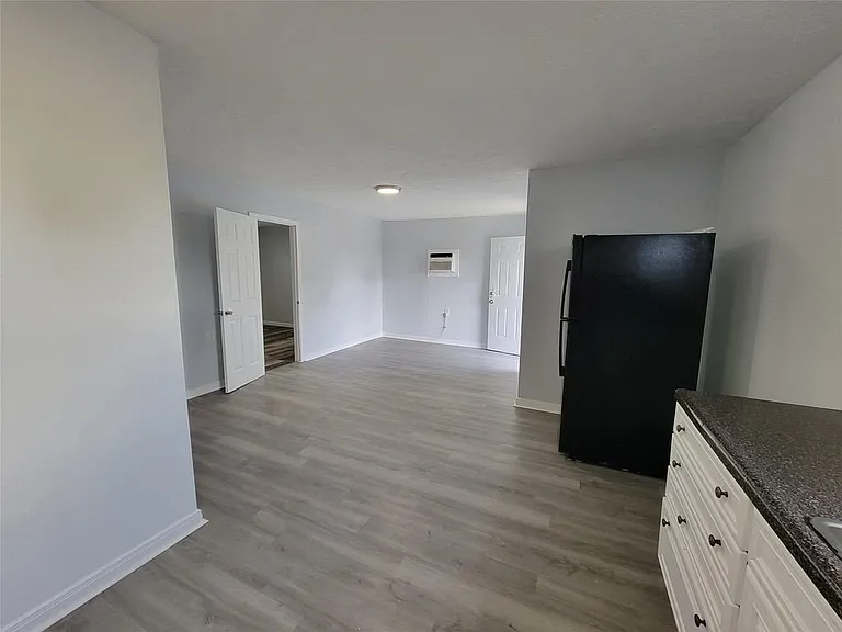 3115 Havner Ln #4 — Photo 6