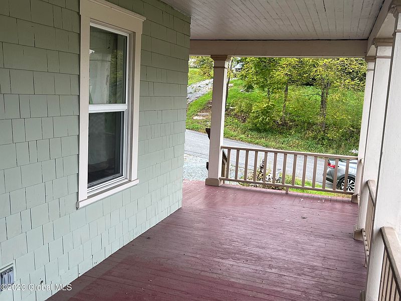 3rd image of 44 Saunders Street