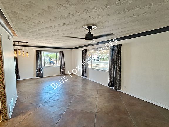 5th image of 404 S Cherry Ave