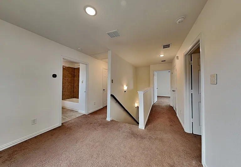 3321 Rutz St — Photo 6