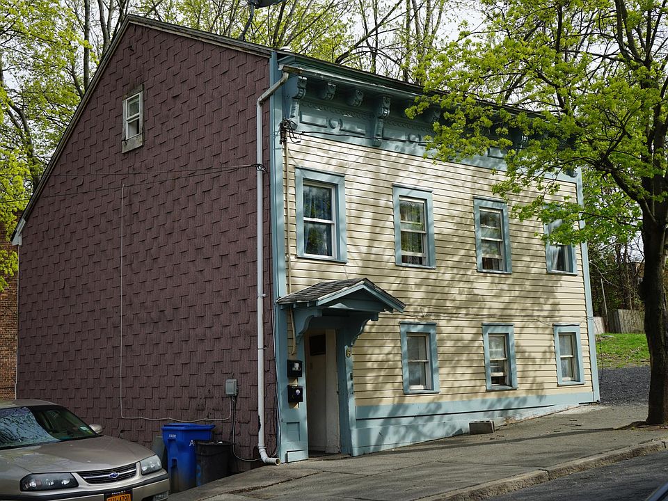 2nd image of 6 Teunis St #2