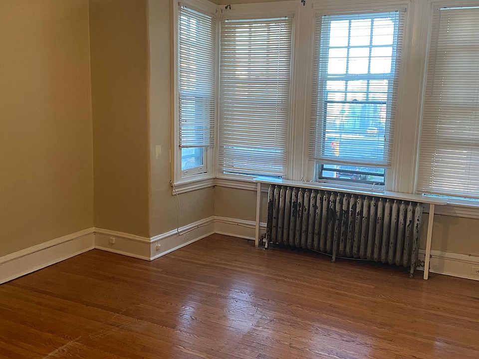1st image of 5901 Pine St Floor 2