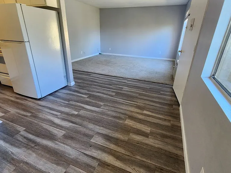 716 Ballantyne St — Photo 4