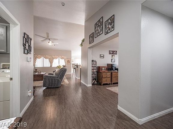 3rd image of 10933 Sospel Pl