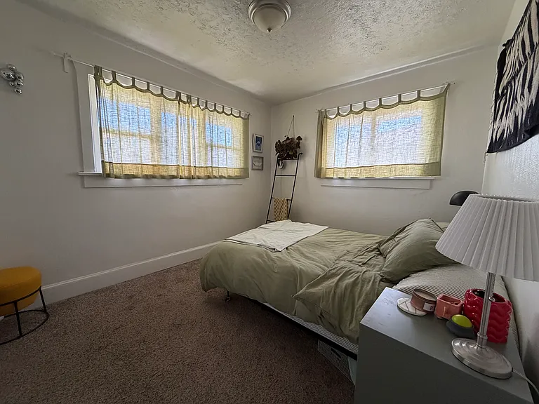 148 E Hampton Ave — Photo 10