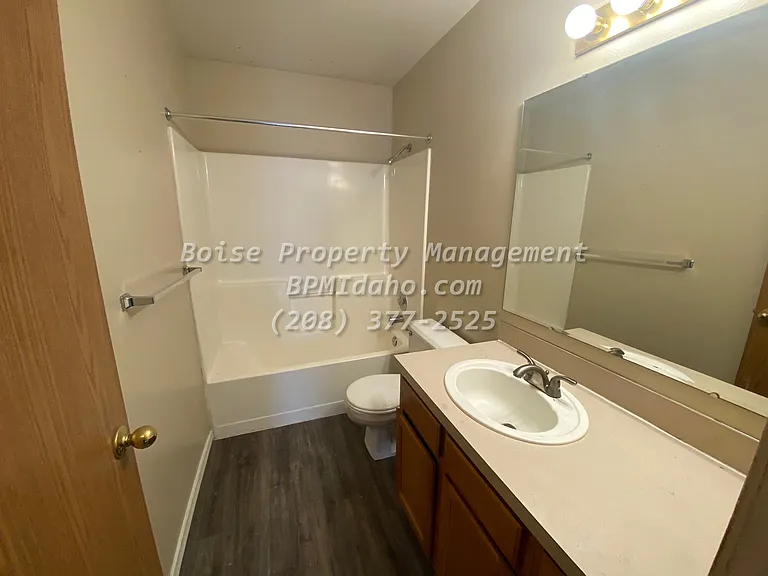 2061 N Gladewater Ave — Photo 7