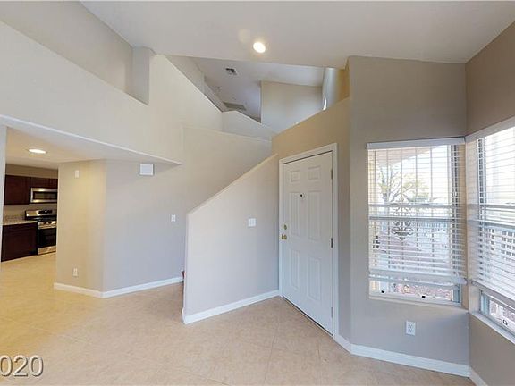 3rd image of 8337 Aspenbrook Ave